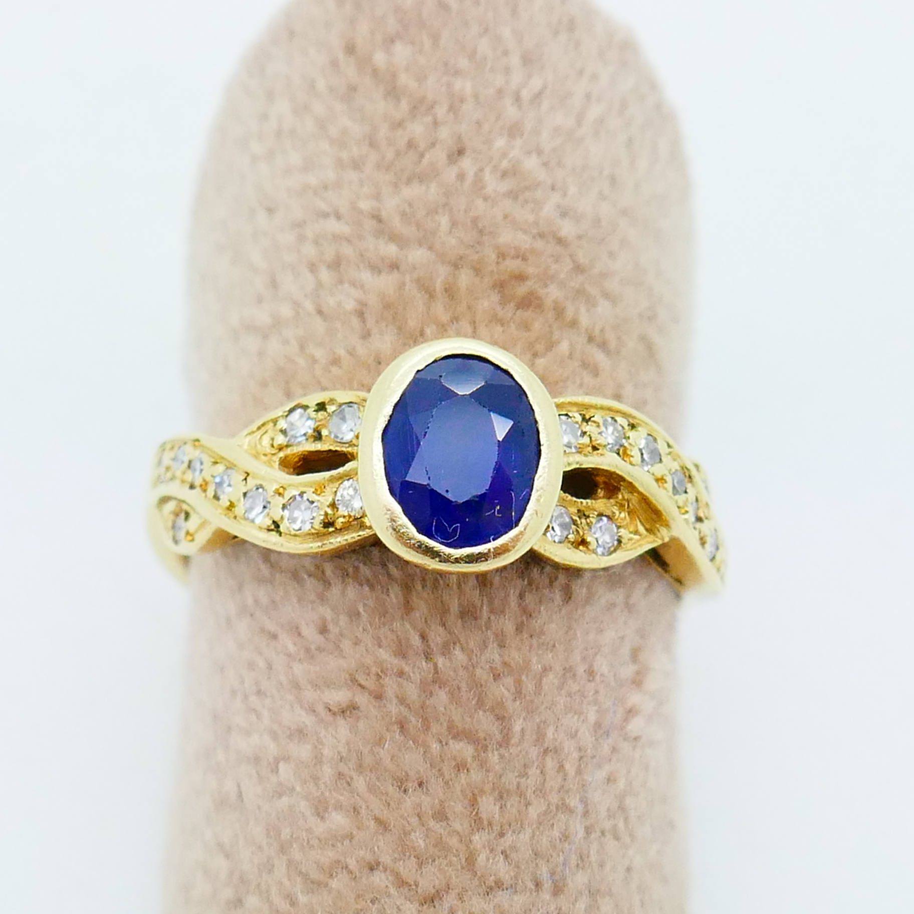 18kt Geelgouden ring met saffier en diamanten - Afbeelding 4
