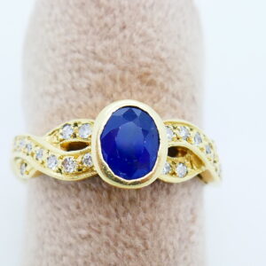 18kt Geelgouden ring met saffier en diamanten