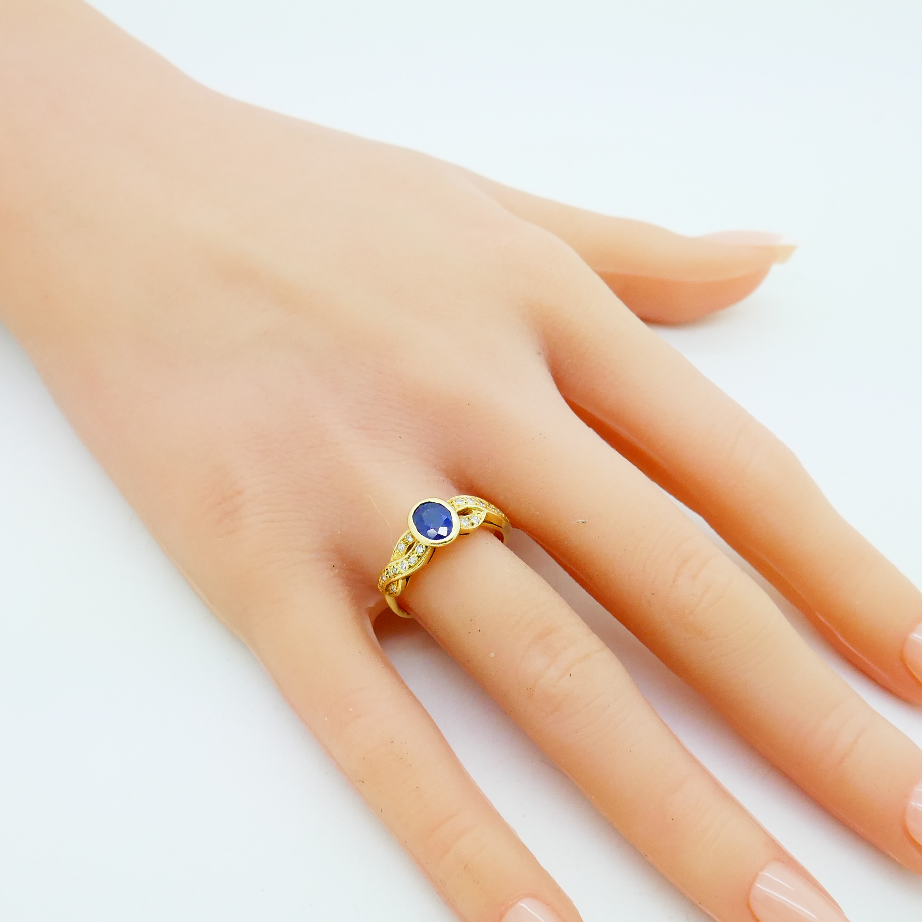18kt Geelgouden ring met saffier en diamanten - Afbeelding 11